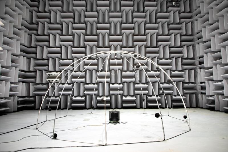 Hemi-anechoic configuration