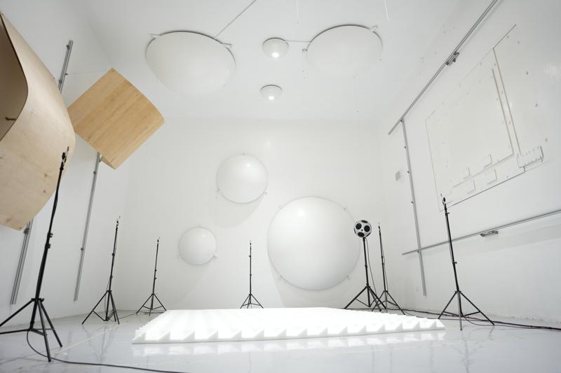 Reverberation chamber